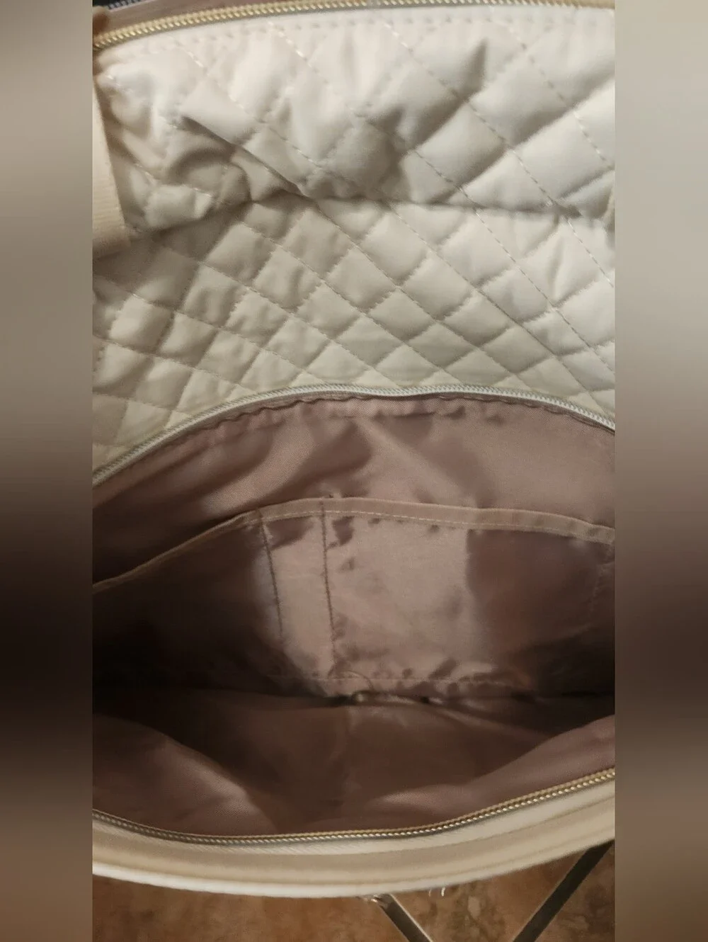 Bagsmart Quilted 17.3